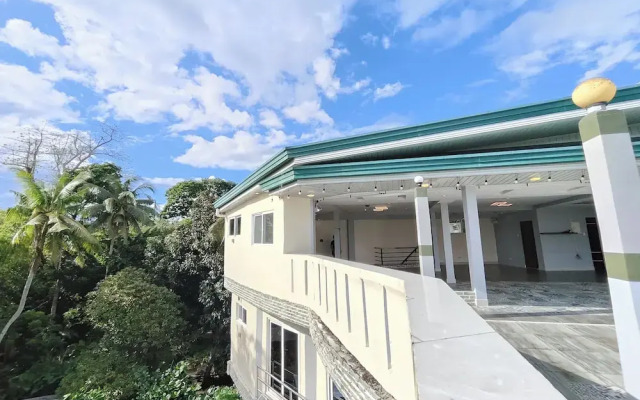 Elicon Suites Resort Bohol near City Center