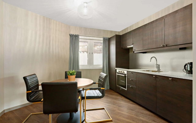 Ole Bull, Best Western Signature Collection