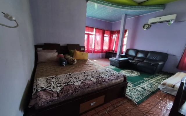 OYO 90633 Graha Dirham Homestay