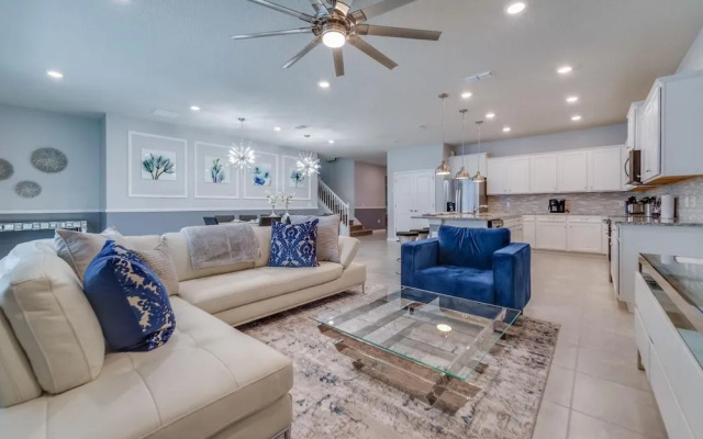 Steve's Windsor Island Home