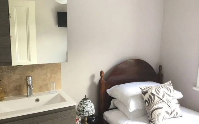 Springwood Luxury B&B