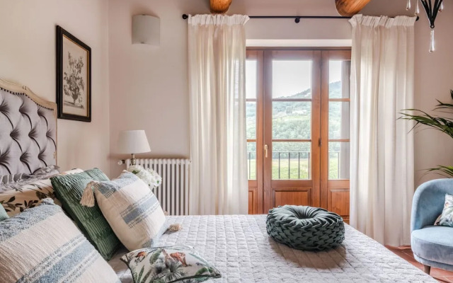 Valle del Sole Winery Farmhouse
