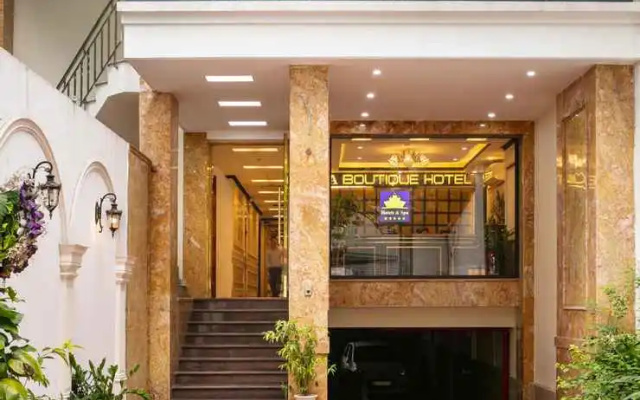 Mia Hotel