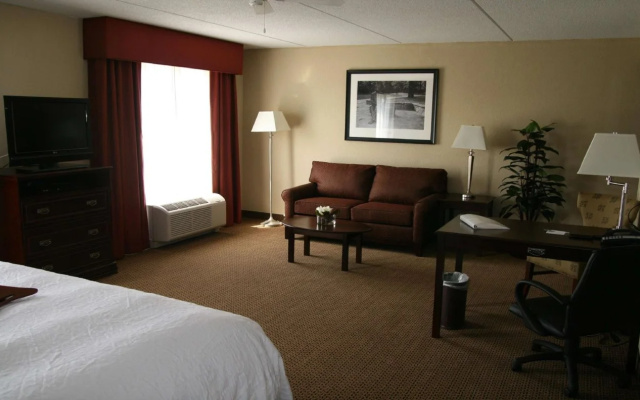 Hampton Inn & Suites Lanett-I-85