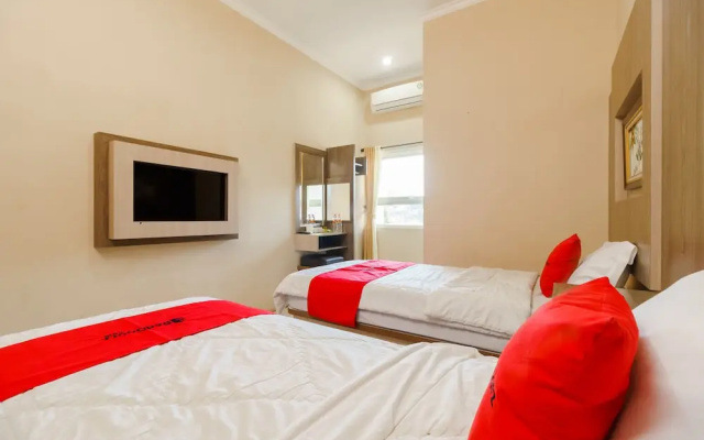 RedDoorz Resort Premium @ Sangkan Hurip Kuningan