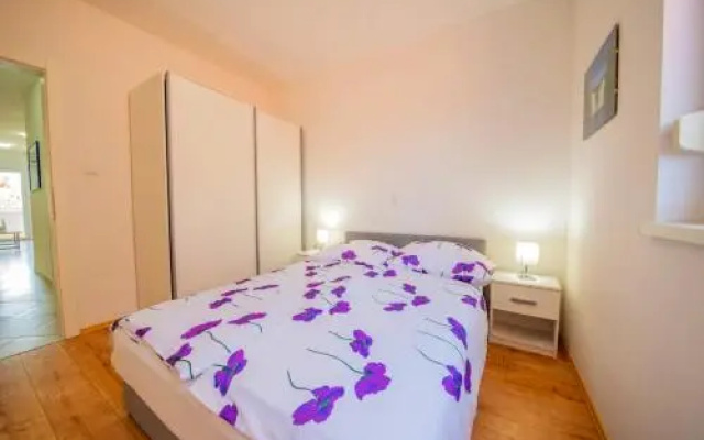 Apartment Ul. kralja Tomislava - 3