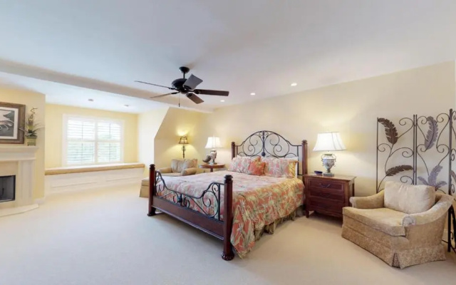 7124 Harbourside I