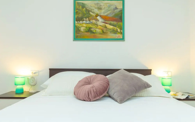 Apartment Colette