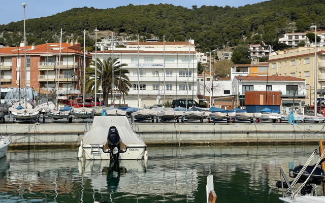 Marina Lateral 1D