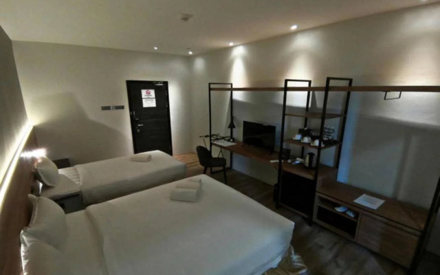 Roxy Hotel Padungan