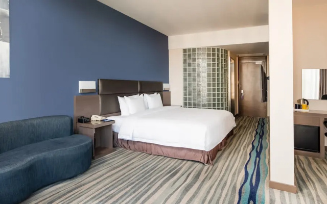 Holiday Inn Express Shenyang North Station