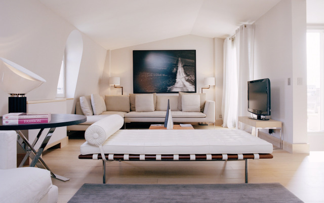La Reserve Paris Hotel and Spa