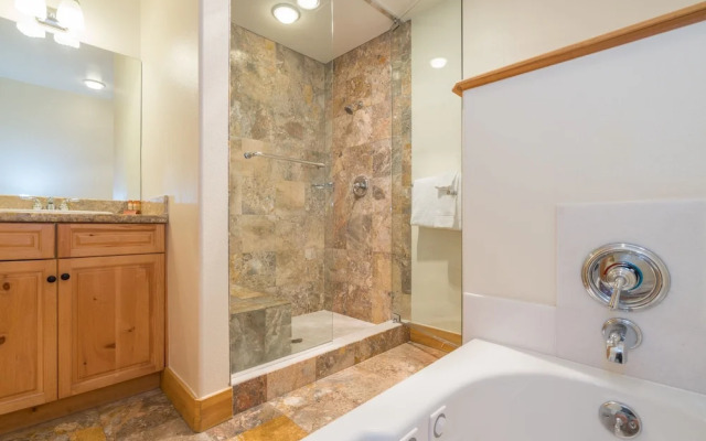 Bear Creek Lodge 305 3 Bedroom Condo by Alpine Lodging Telluride