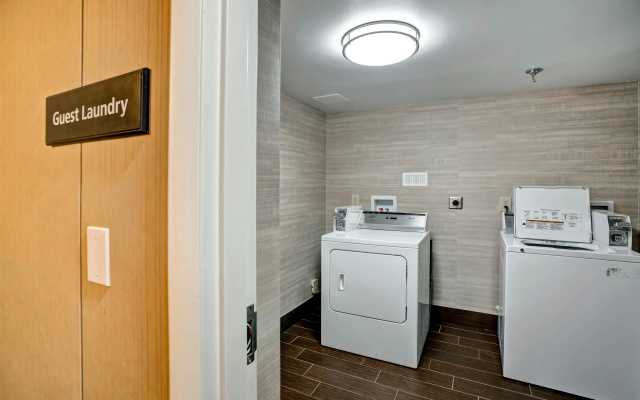 Hampton Inn Norfolk-Naval Base