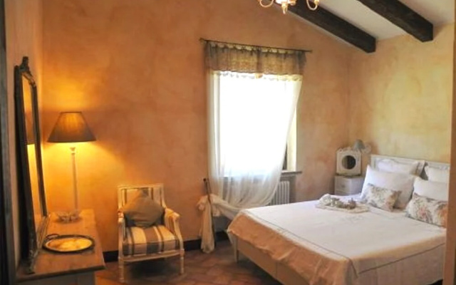 Agriturismo Sugheretello