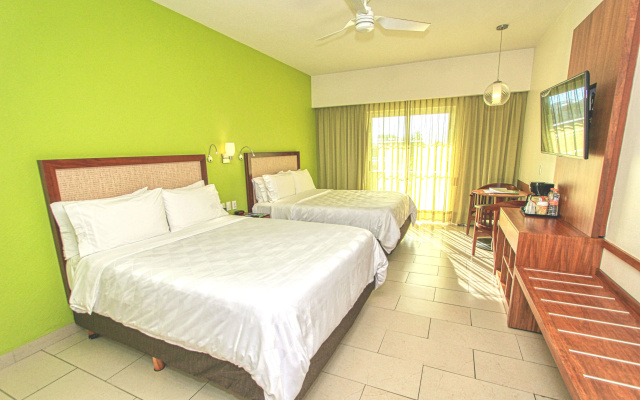 Holiday Inn Huatulco by IHG
