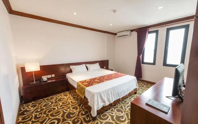 Hoang Trung Hotel