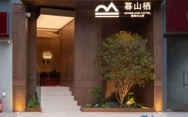Mossland Hotel