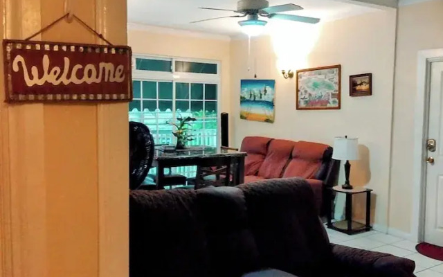 Dalley's Cozy Apartments