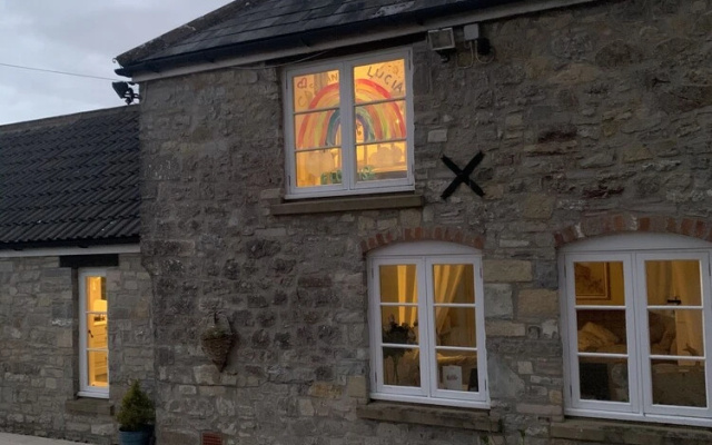 Stylish 5-bed Coach House in Badgworth
