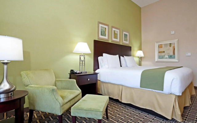 Holiday Inn Express Hotel and Suites Statesville by IHG