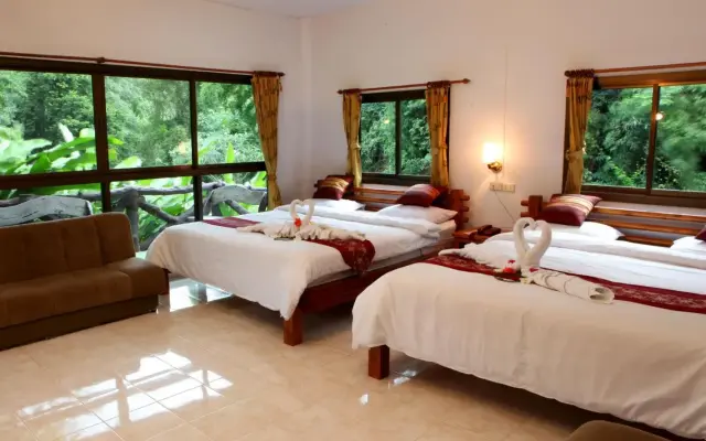 Saitharn Iyara Resort &Spa