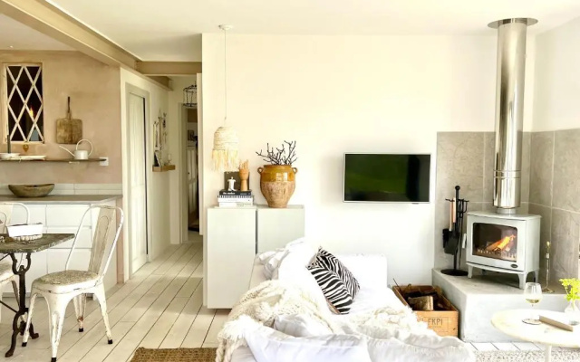 Pearl Beach House