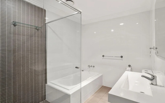 Shoal Bay Road, Aura Apartments, Unit 05, 59