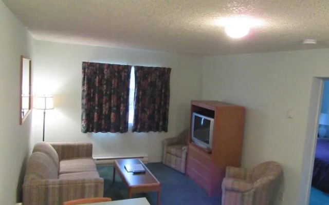 Lake Cowichan Lodge