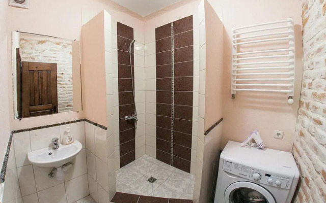 Apartamenti po vul. Vіrmens'ka 12/5