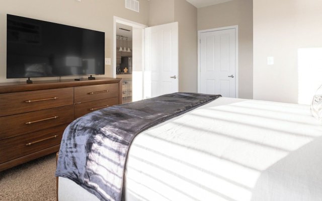 Landing Amazing 1bd, Gym, Yoga Studio