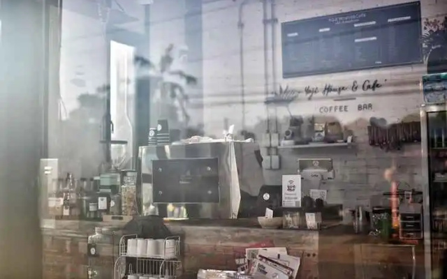 YOJI House and Cafe