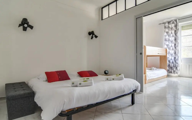 Apartment With 2 Bedrooms in Cannes, With Wonderful sea View, Terrace and Wifi - 50 m From the Beach