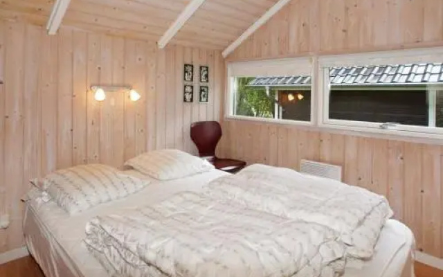 Three-Bedroom Holiday home in Tarm 5