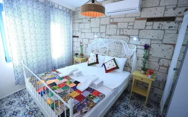 Muhit Alacati Butik Otel