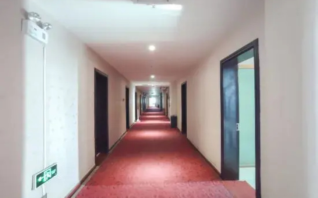 OYO Korla JinZhuan Hotel (951 Hospital)