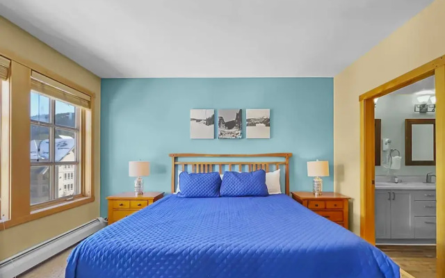 Luxury Remodeled Passage Point Condo - Short Walk to Lifts - Incredible View - PP403 by Redawning