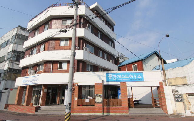 Отель Empathy Guesthouse - Hostel Южная Корея, Тэгу - отзывы, цены и фото номеров - забронировать отель Empathy Guesthouse - Hostel онлайн вид на фасад
