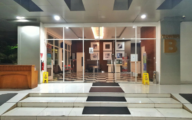 Sentul Tower Apartment by Risa