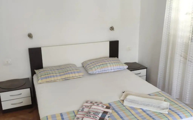 Apartment IV&AN