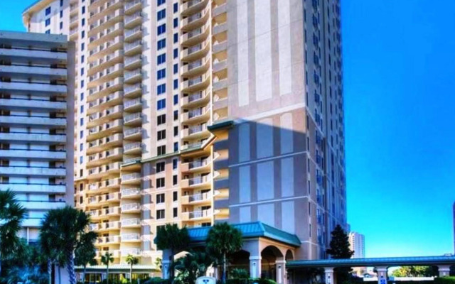 Royale Palms Condominiums