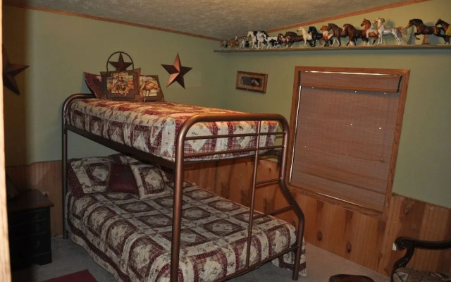 Trail Boss Cabin