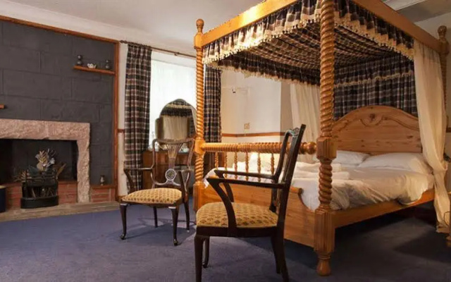 MacKinnon Country House Hotel