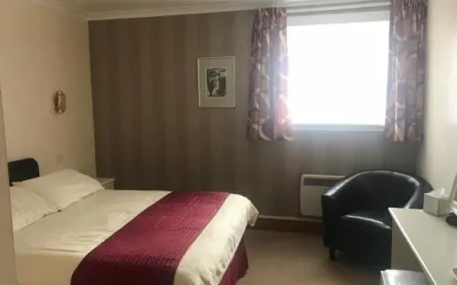 Empire Travel Lodge
