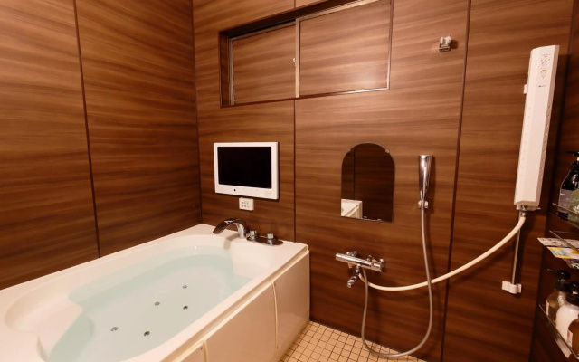 HOTEL 555 Air