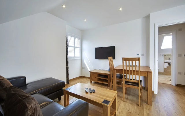 28 Castle Crescent By Esa