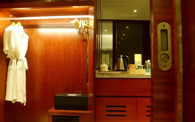 Longking Hotel