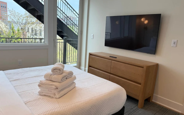Hoboken 3BR Queen Loft