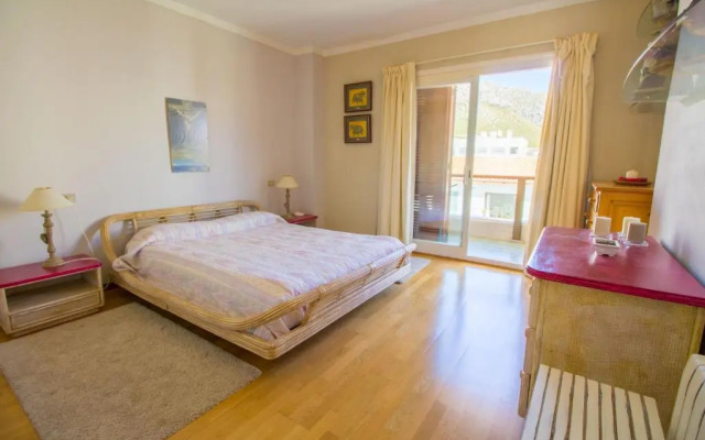 High Quality apartment 40 meters from beach