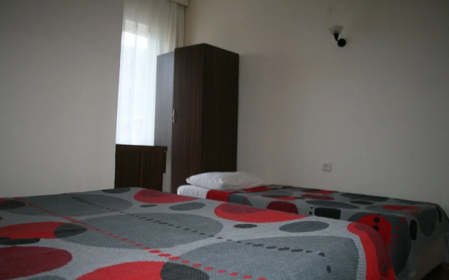 Alinda Hotel